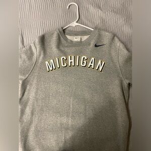 Nike University of Michigan Club Fleece Crew Size M